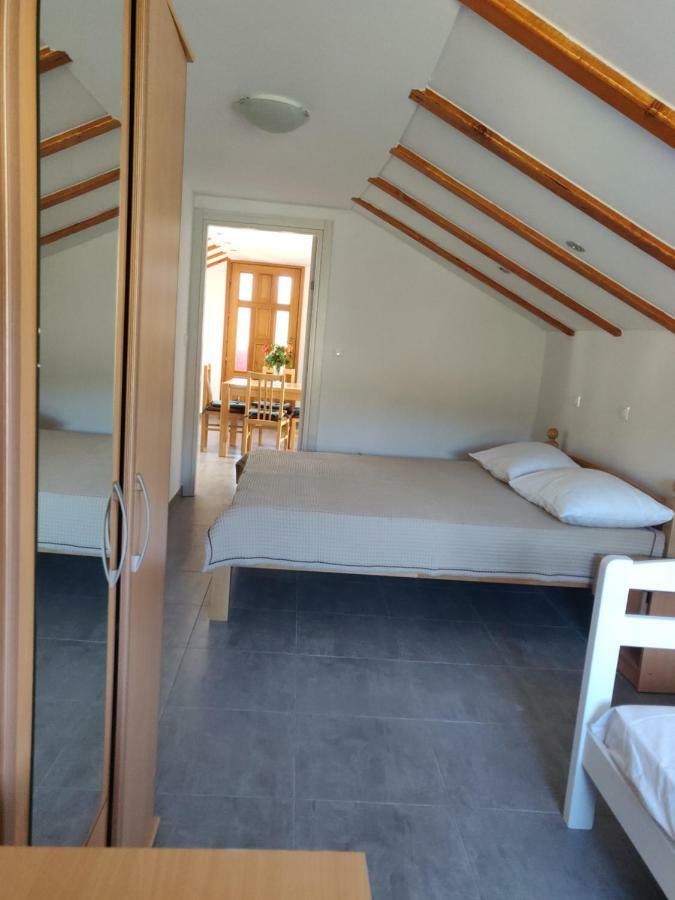Guest House Maslina Vinišće Εξωτερικό φωτογραφία