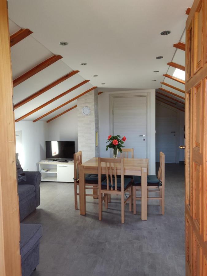 Guest House Maslina Vinišće Εξωτερικό φωτογραφία